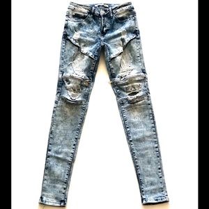 Zipper Embellished, High-Waist Skinny Jeans